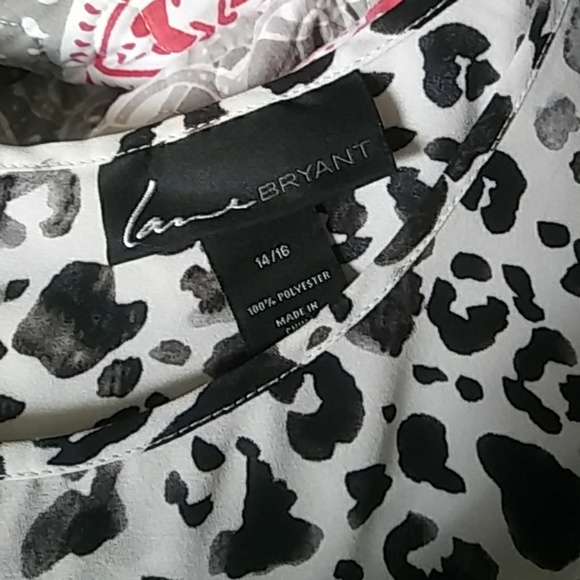 Blouse - Picture 2 of 4